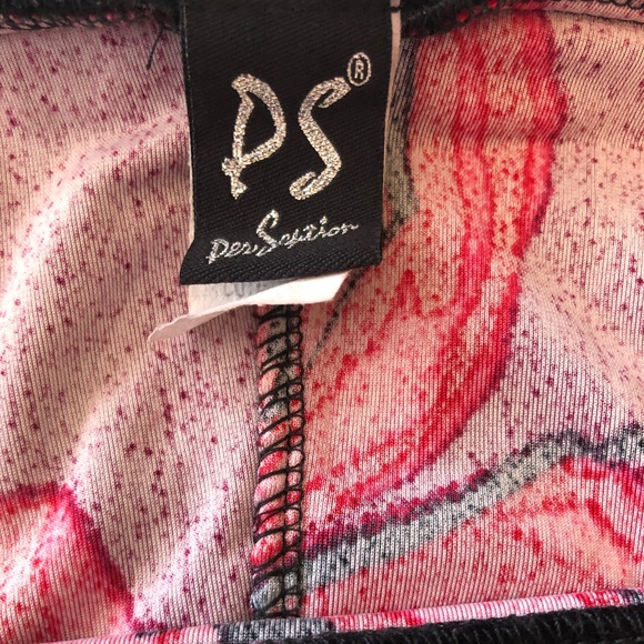 Stunning rose patterned velvet dress - Picture 4 of 6